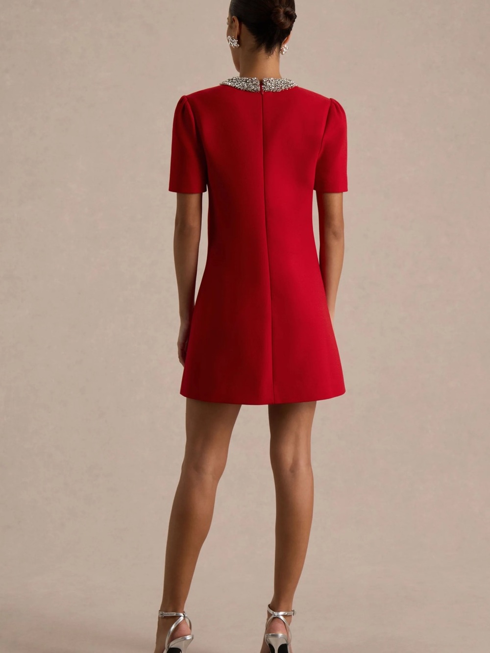 Elegant Red Short-Sleeve Jewel-Neck Dress